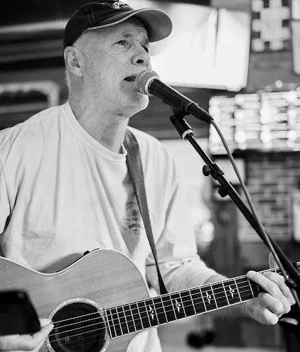 Benny Preston, performing live